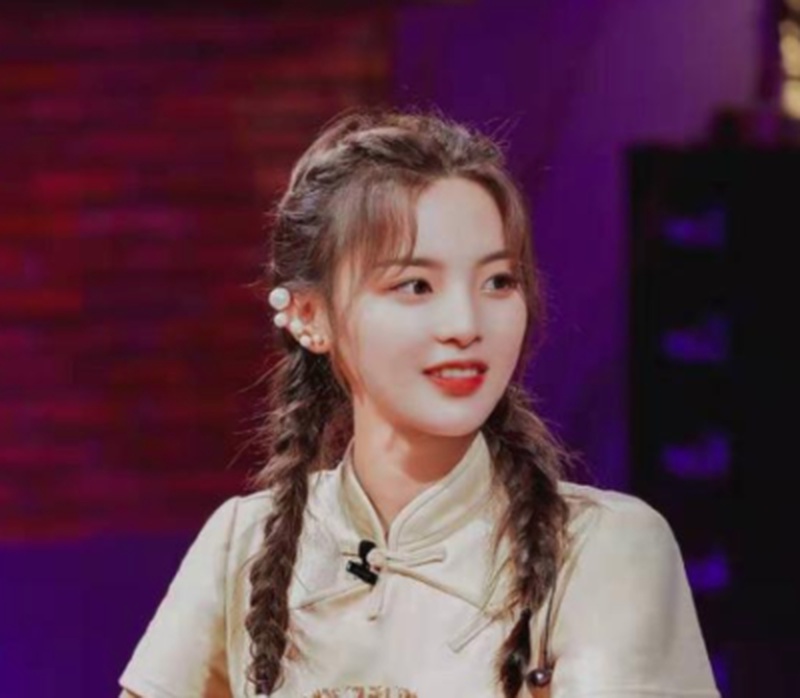 杨超越
